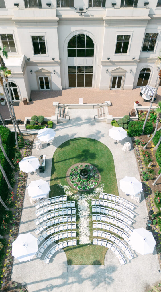 An Aerial view of Westin Savannah with a ceremony space. 